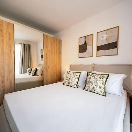 Luxury Living In A Lejlighed *