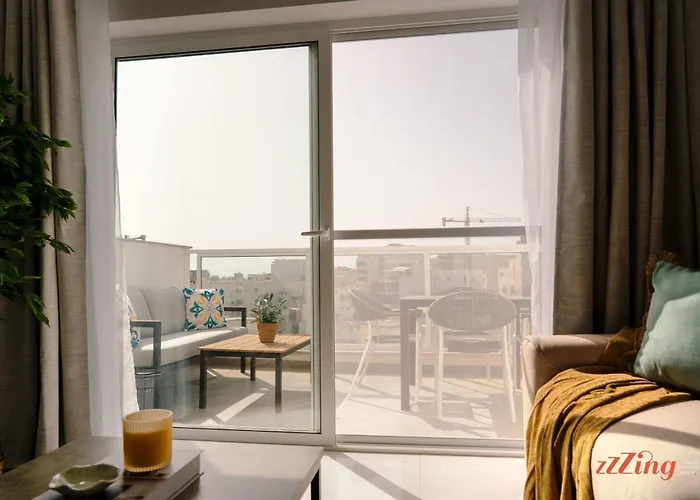 아파트 Luxury Living In A *